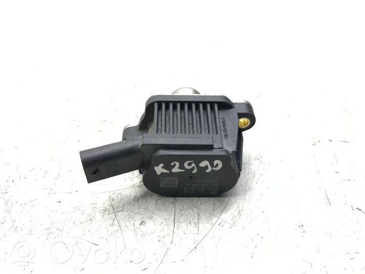 Volkswagen Golf VII Electromagnetic valve 04e906048a