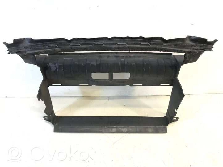 Land Rover Freelander 2 - LR2 Staffa del pannello di supporto del radiatore 