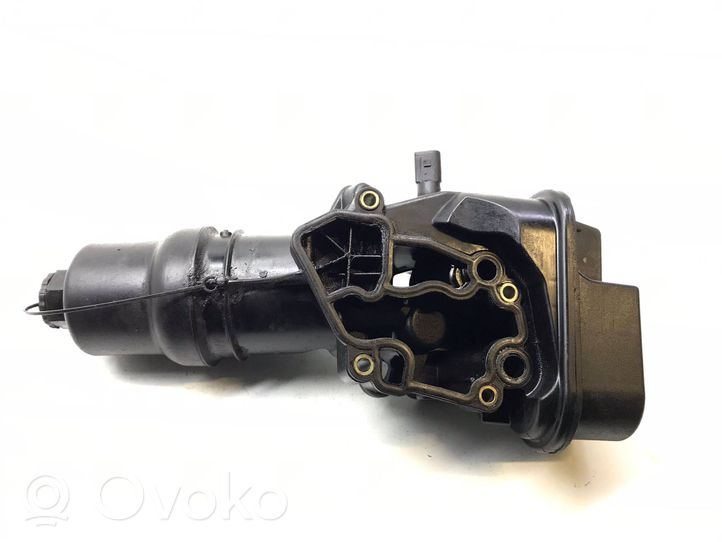 Audi A4 S4 B7 8E 8H Supporto di montaggio del filtro dell’olio 06f115397f