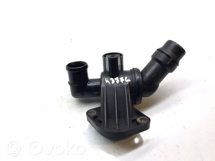 Audi A4 S4 B7 8E 8H Carcasa del termostato 06d121111g