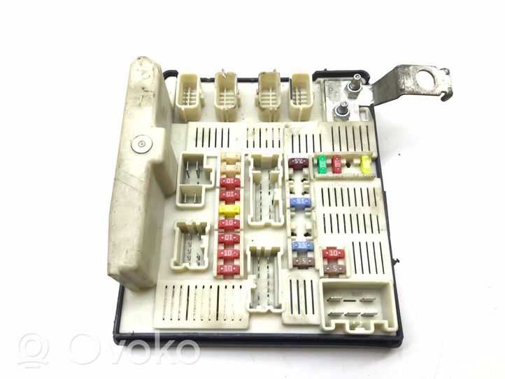 Renault Megane II Fuse module 8200481866