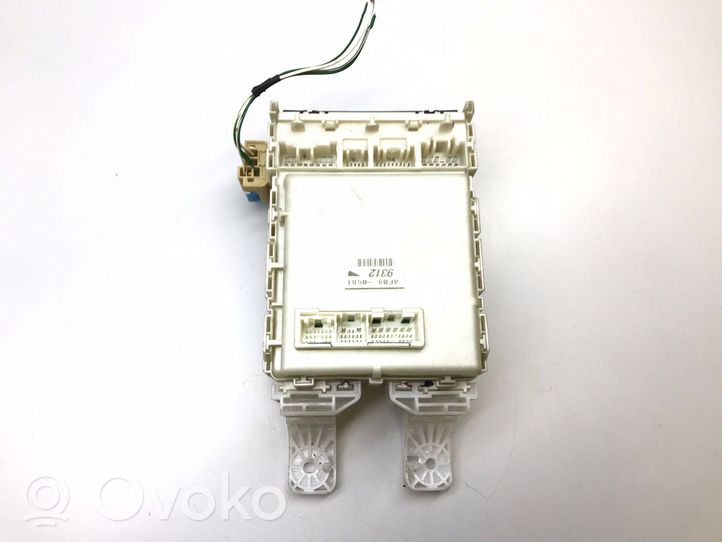 Toyota Prius (XW20) Sulakemoduuli 401230454