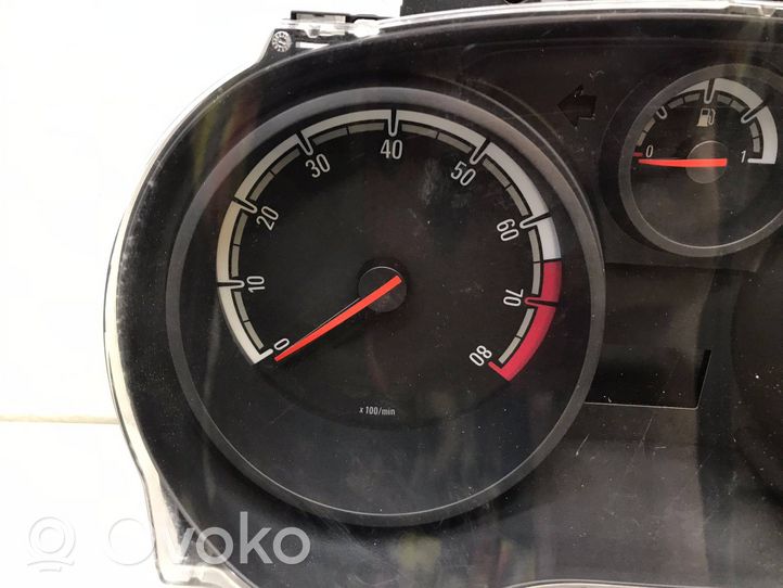 Opel Corsa D Moottorinohjausyksikön sarja ja lukkosarja 55583739