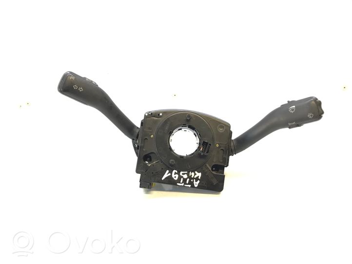 Audi TT Mk1 Pyyhkijän vipu CZK0301202022