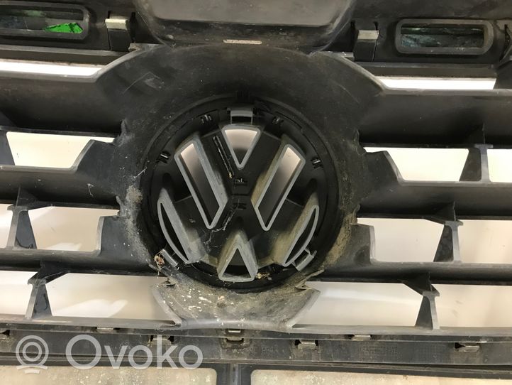 Volkswagen Touran I Etusäleikkö 