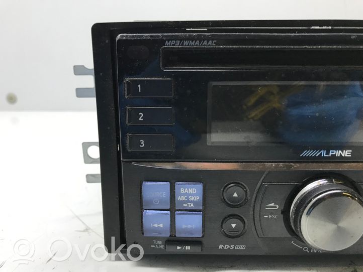 KIA Carens II Panel / Radioodtwarzacz CD/DVD/GPS K4852