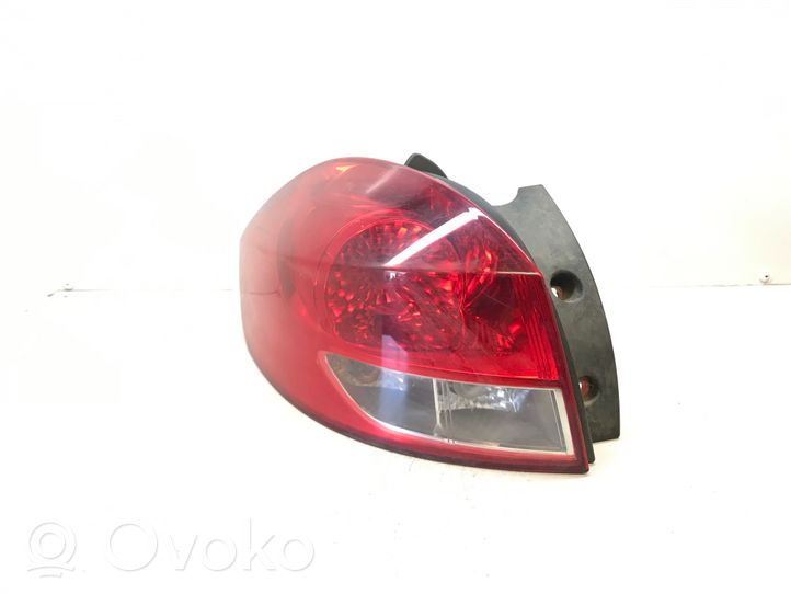 Renault Clio III Lampa tylna 8200586843