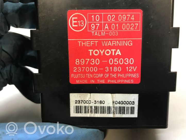 Toyota Avensis T250 Kit centralina motore ECU e serratura 8966105C82