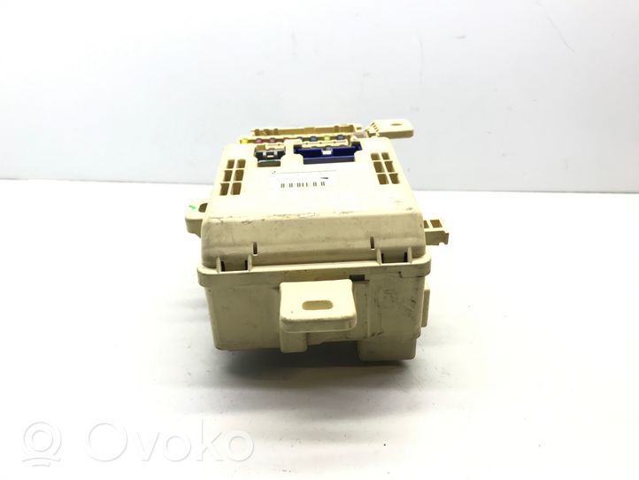 Toyota Land Cruiser (HDJ90) Sulakemoduuli 8273060050