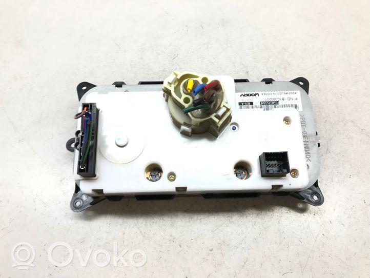 Jeep Cherokee Oro kondicionieriaus/ klimato/ pečiuko valdymo blokas (salone) P55037533AE