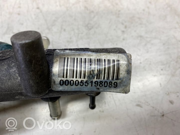 Opel Astra H Regulator ciśnienia paliwa 000055198089