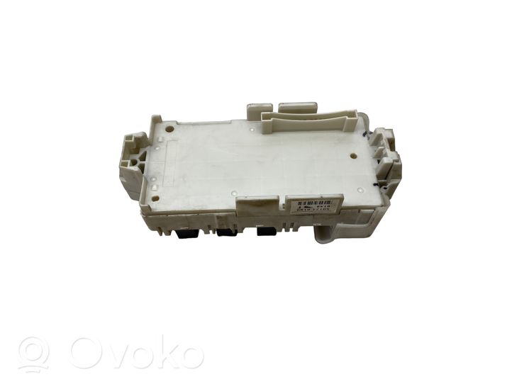 Mitsubishi Lancer Module de fusibles 501240190