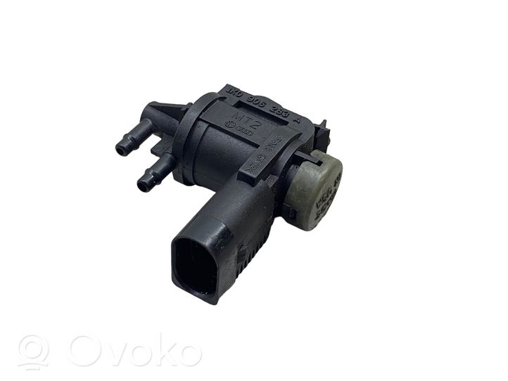 Seat Leon (1P) Turboahtimen magneettiventtiili 1K0906283A