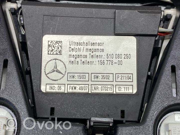 Mercedes-Benz E W211 Illuminazione sedili posteriori A2118207401