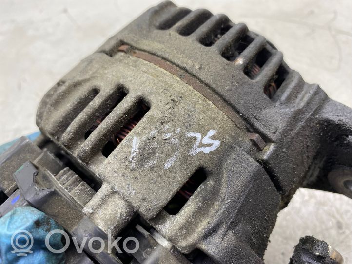 Volkswagen Golf V Generatore/alternatore 03C903023D