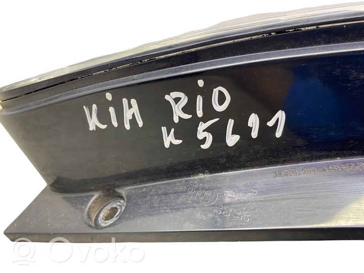 KIA Rio Задний фонарь в кузове 924011G2