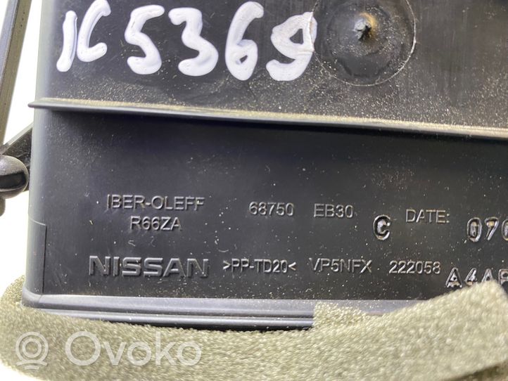 Nissan Navara D40 Dysze / Kratki środkowego nawiewu deski rozdzielczej 222058