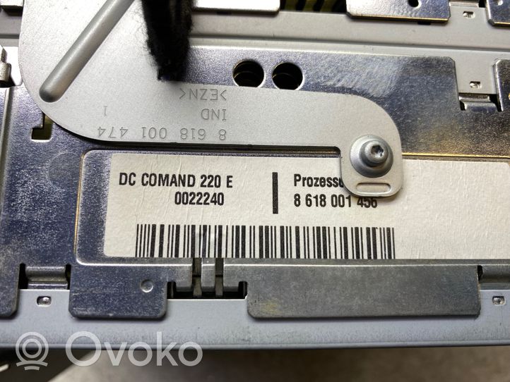 Mercedes-Benz S W220 Radio / CD/DVD atskaņotājs / navigācija A2208205889