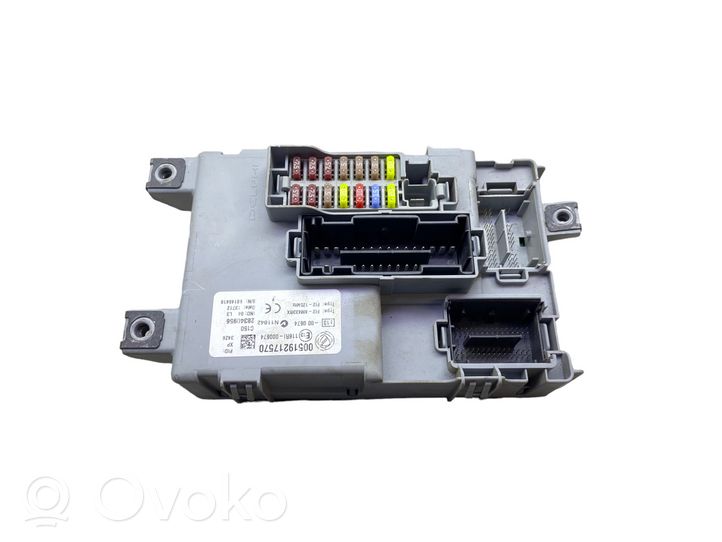Opel Combo D Komputer / Sterownik ECU i komplet kluczy 51908952