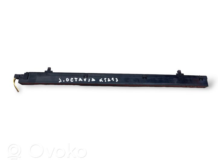Skoda Octavia Mk2 (1Z) Luce d’arresto centrale/supplementare 1Z5945097