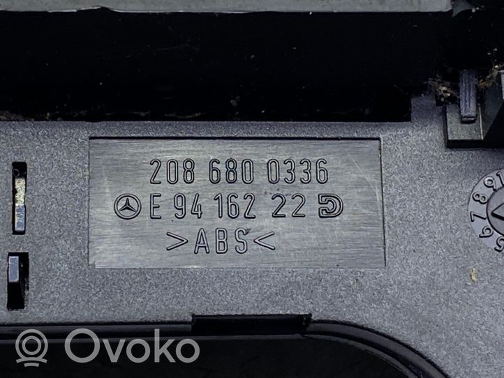 Mercedes-Benz CLK A208 C208 Interrupteur commade lève-vitre 2086800336
