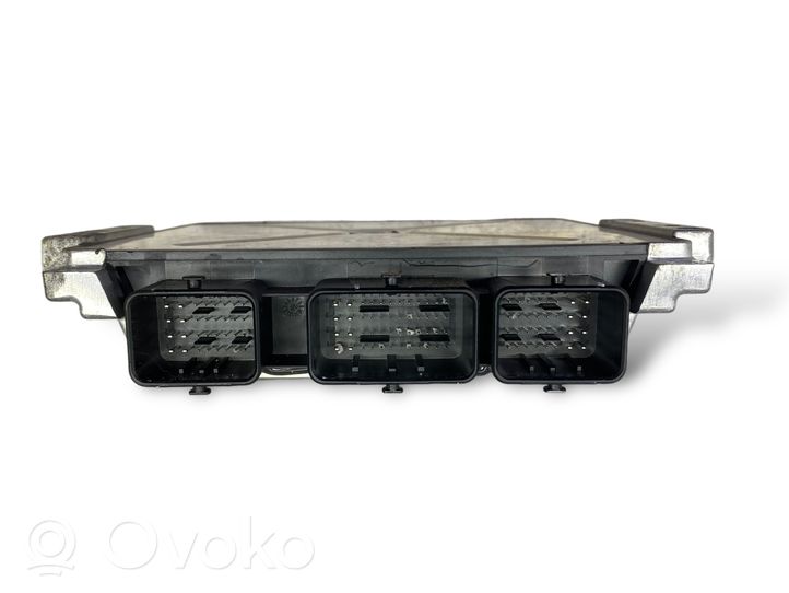 Volvo S40 Motorsteuergerät/-modul YG5ZW8ANGBG5