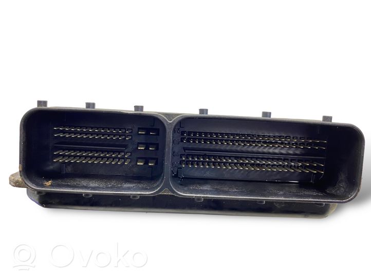 Mercedes-Benz C W203 Variklio valdymo blokas A2711532591