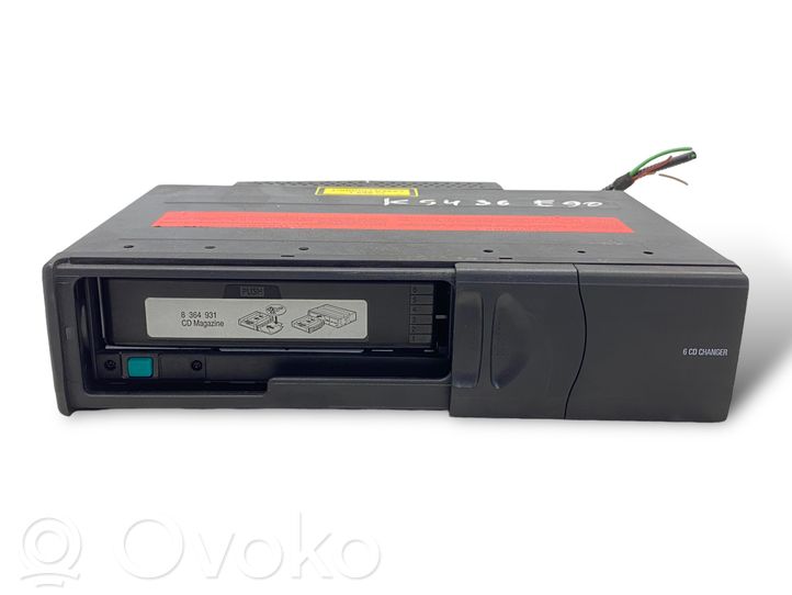 6986077 BMW 3 E90 E91 CD/DVD changer, 15.00 € RRR