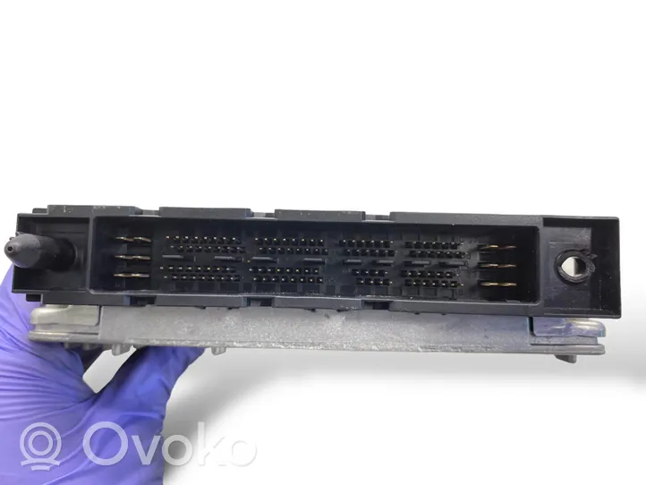 Volvo V70 Sterownik / Moduł ECU 08677708A