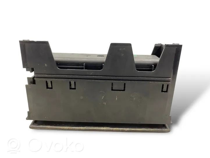 Mercedes-Benz E W210 Glove box central console 2106830091