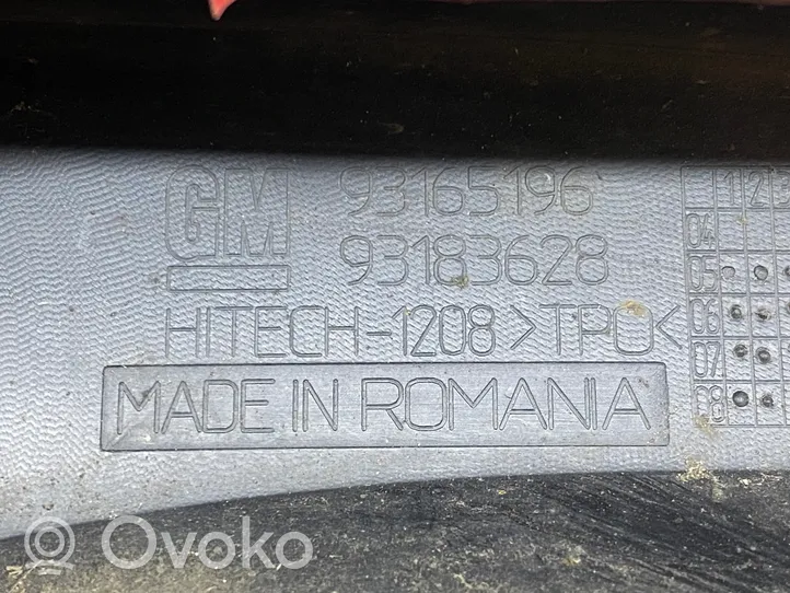 Opel Astra H Chlpacze przednie 93183628