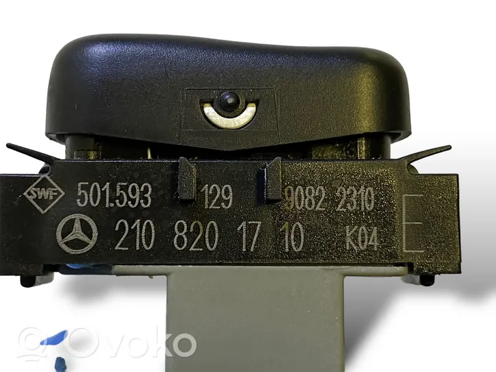 Mercedes-Benz E W210 Przycisk alarmu 2108201710