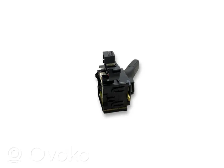 Audi A3 S3 A3 Sportback 8P Indicator stalk 8P0953513E