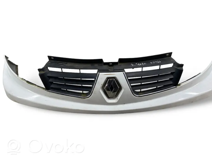 Renault Trafic II (X83) Grille calandre supérieure de pare-chocs avant 