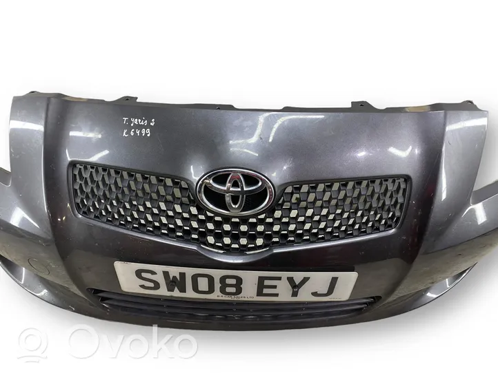 Toyota Yaris Front bumper 