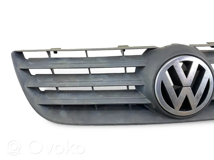 Volkswagen Polo IV 9N3 Grille calandre supérieure de pare-chocs avant 1T0853601