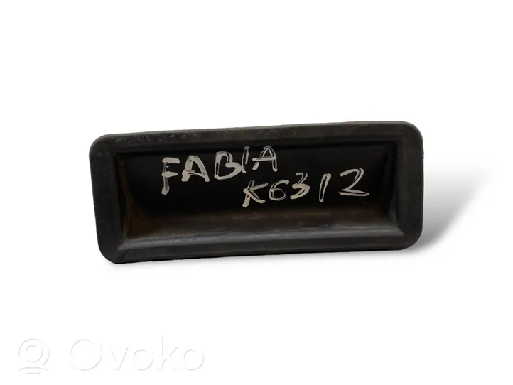 Skoda Fabia Mk1 (6Y) Uchwyt / Rączka zewnętrzna otwierania klapy tylnej / bagażnika 6Y0827574J