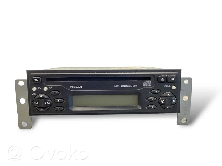 Nissan X-Trail T30 Panel / Radioodtwarzacz CD/DVD/GPS 28185EQ39A