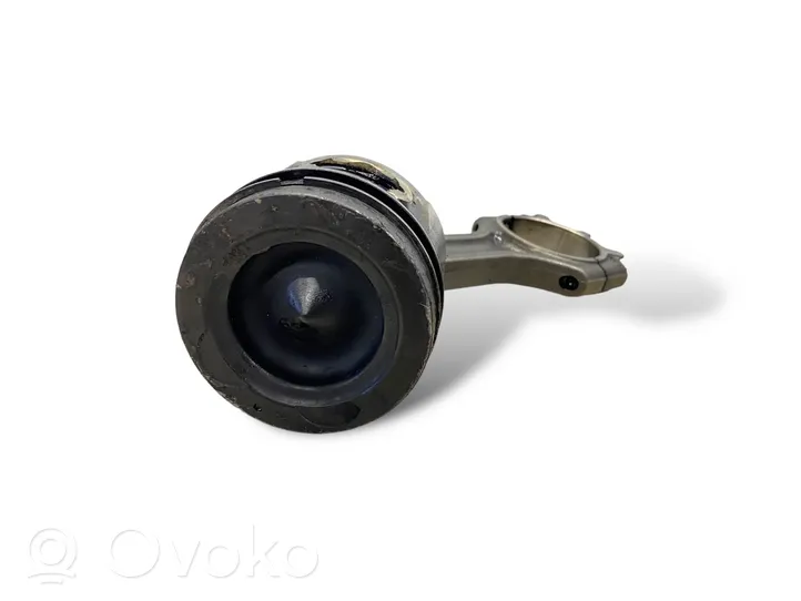 KIA Sportage Piston avec bielle 2523