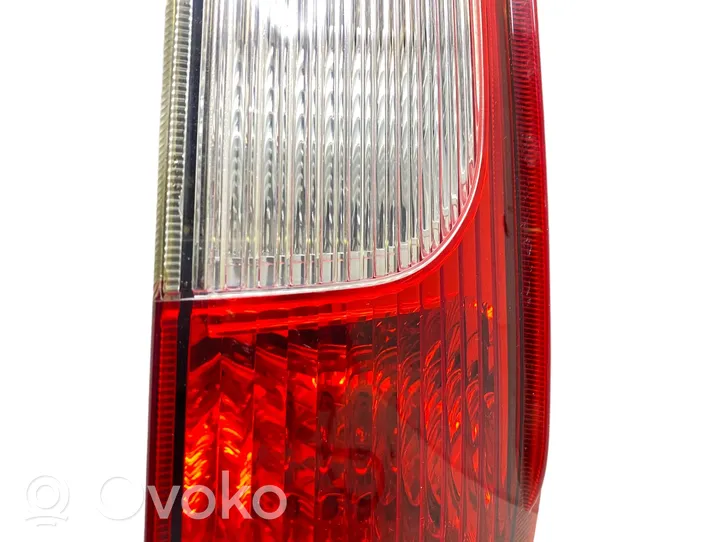 Ford C-MAX I Lampa tylna 02R00F