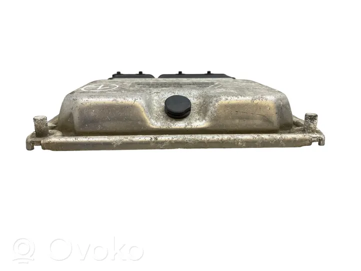 Volkswagen Golf V Sterownik / Moduł ECU 036906032AG