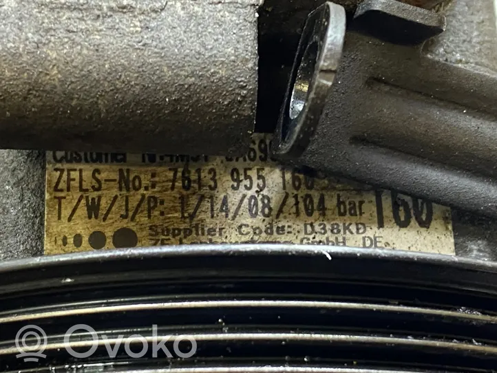 Ford Focus Ohjaustehostimen pumppu 7613955169