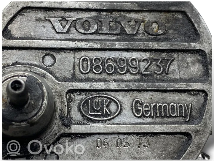 Volvo XC90 Pompa podciśnienia 08699237