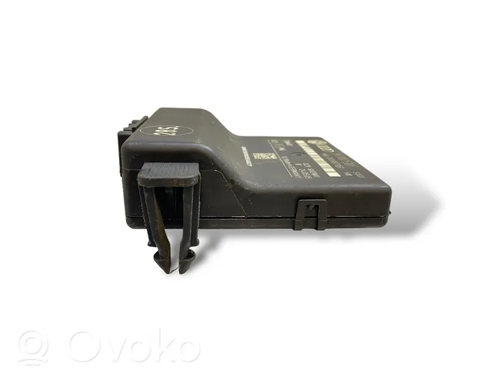 Volkswagen Golf Plus Gateway control module 1K0907530F