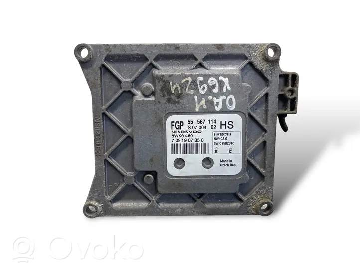 Opel Astra H Engine control unit/module 55567114