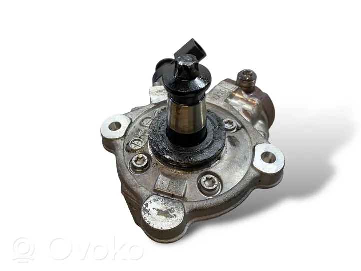 BMW 5 F10 F11 Fuel injection high pressure pump 7810696