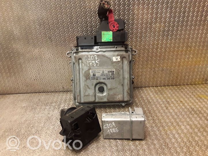 Mercedes-Benz E A207 Engine ECU kit and lock set 6429001100