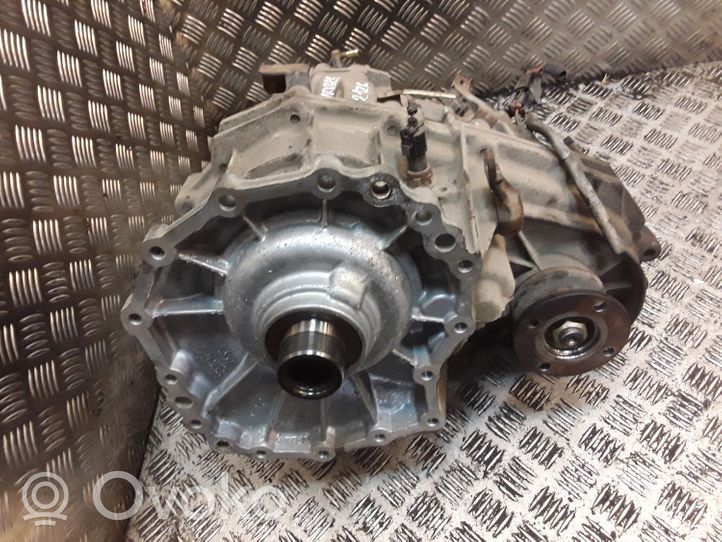 Nissan NP300 Verteilergetriebe 32130CD310