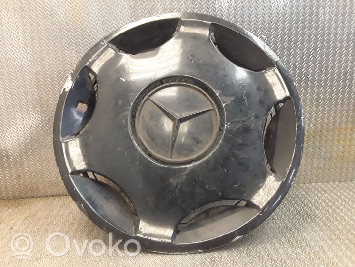 Mercedes-Benz C W202 R12 wheel hub/cap/trim 2024010024