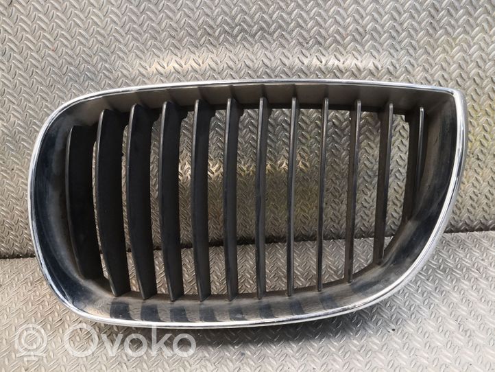 BMW 1 E81 E87 Atrapa chłodnicy / Grill 7077129